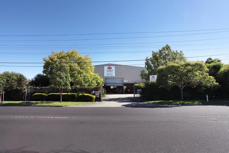 Click to view all images 78 Berkshire Road Sunshine North VIC 3020 - Image 2