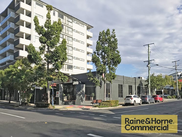 Click to view all images 34 Station Street Nundah QLD 4012 - Image 1