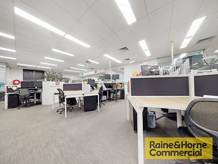 Click to view all images 34 Station Street Nundah QLD 4012 - Image 3