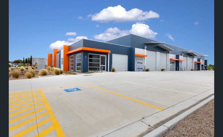 Click to view all images 1/7 Suffolk Street Rosebud VIC 3939 - Image 3