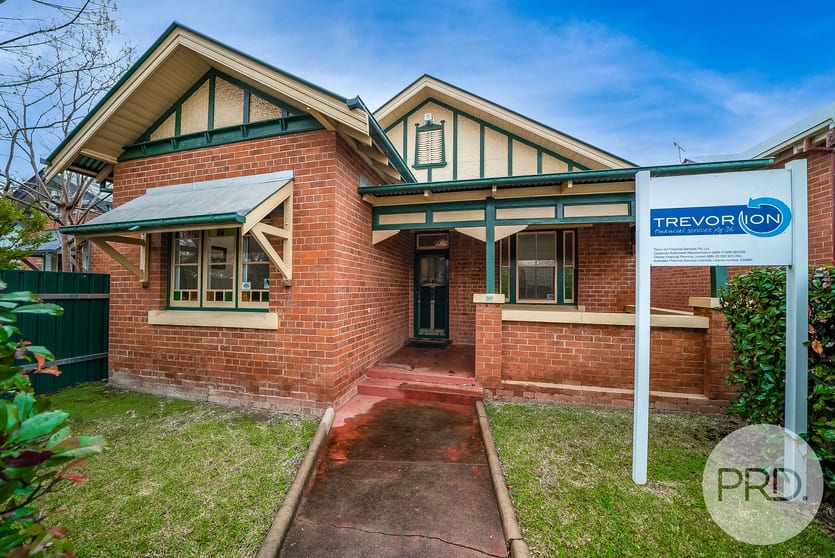 Click to view all images 57 Peter Street Wagga Wagga NSW 2650 - Image 1