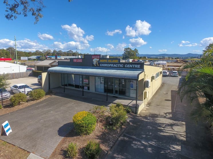 Click to view all images 65 Crescent Ave Hope Island QLD 4212 - Image 1