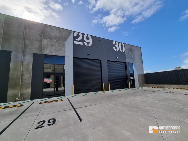 Click to view all images 29/52 Bakers Road Coburg North VIC 3058 - Image 1