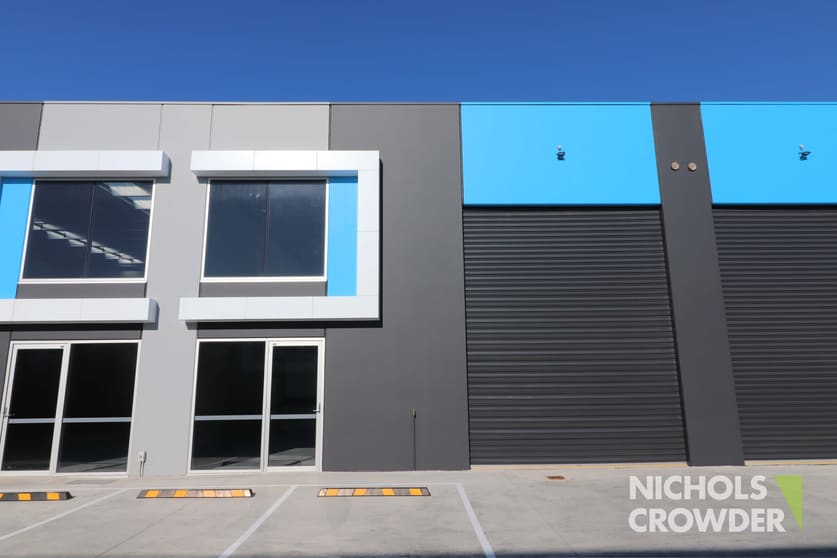 Click to view all images 3/6-8 Keira Street Clyde North VIC 3978 - Image 1