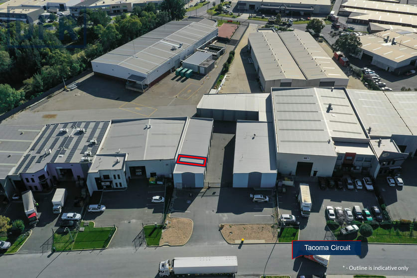 Click to view all images 2/25 Tacoma Circuit Canning Vale WA 6155 - Image 2