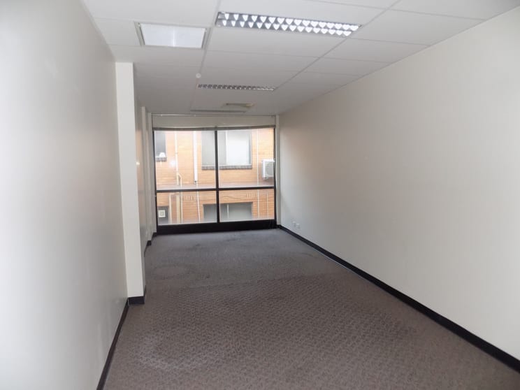 Click to view all images 17/1253 Nepean Highway Cheltenham VIC 3192 - Image 2