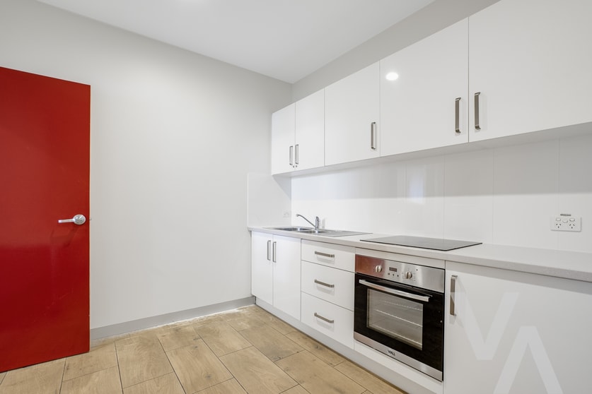 Click to view all images 8 & 9/363 Hillsborough Road Warners Bay NSW 2282 - Image 3