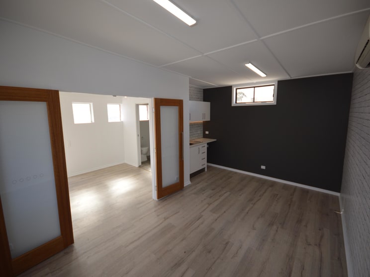 Click to view all images Currumbin Waters QLD 4223 - Image 1