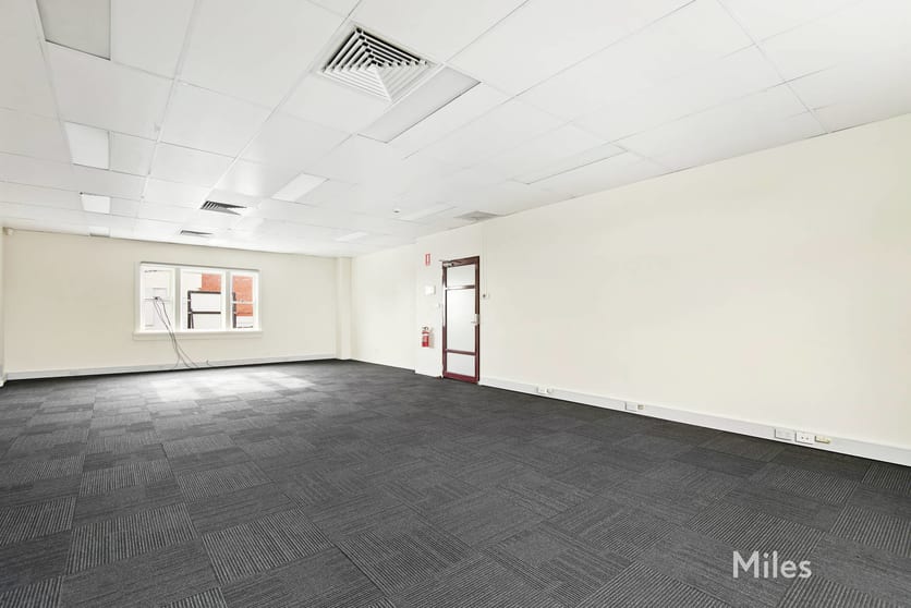 First Floor/142 Upper Heidelberg Road Ivanhoe VIC 3079 - Image 3
