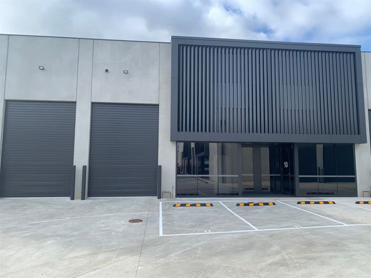 Click to view all images 20 Ponting Street Williamstown VIC 3016 - Image 1