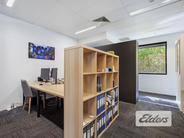21/76 Doggett Street Newstead QLD 4006 - Image 3