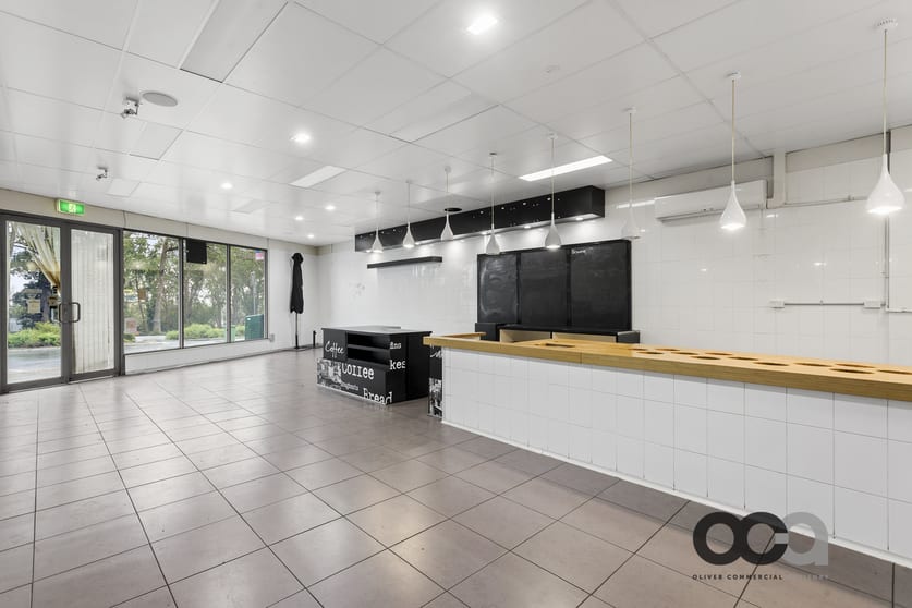 Click to view all images Shop 4/2 Monbulk Road Mount Evelyn VIC 3796 - Image 3
