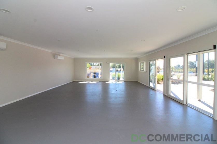 2/10481 New England Highway Highfields QLD 4352 - Image 3