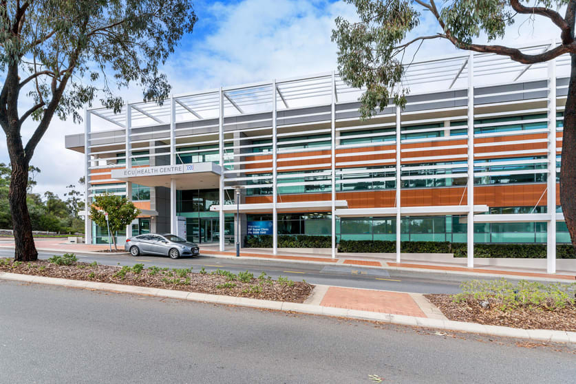 Click to view all images 30 Dundebar Road Wanneroo WA 6065 - Image 3