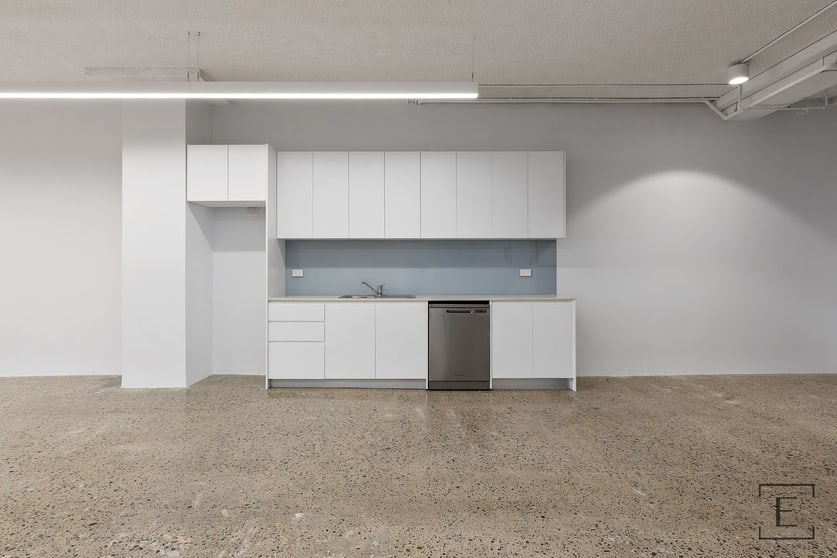 Click to view all images 3.02/13-15 Wentworth Avenue Surry Hills NSW 2010 - Image 2