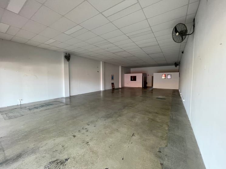Click to view all images Shop 7/129-133 Minjungbal Drive Tweed Heads South NSW 2486 - Image 3