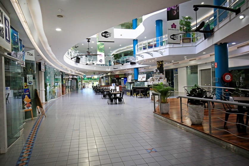 Click to view all images 16/58 Lake Street Cairns City QLD 4870 - Image 3