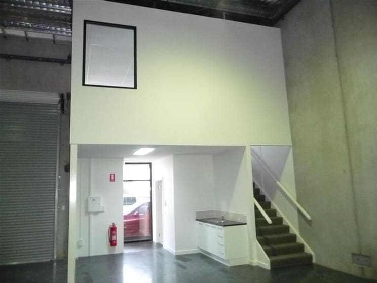 Click to view all images 1/4 Gerves Drive Werribee VIC 3030 - Image 2