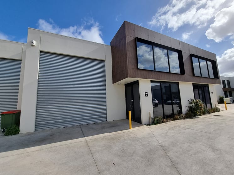 Click to view all images 6/7-13 Ponting Street Williamstown VIC 3016 - Image 1