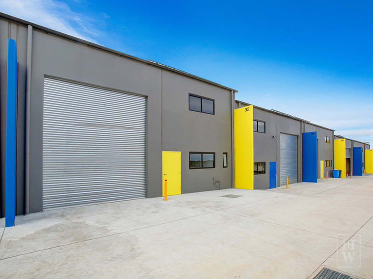 Click to view all images Unit 32/17 Old Dairy Close Moss Vale NSW 2577 - Image 1