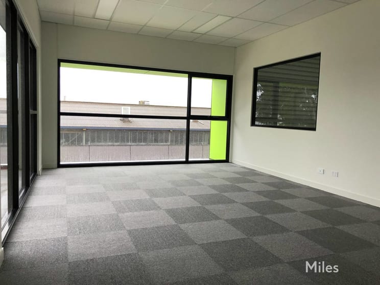 Click to view all images 5/10 Mirra Court Bundoora VIC 3083 - Image 3