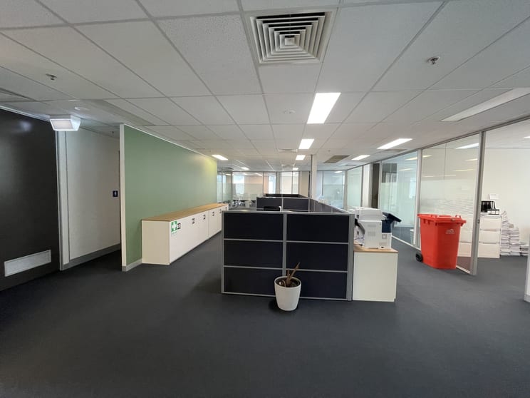Click to view all images First Floor/230 Greens Road Dandenong VIC 3175 - Image 3
