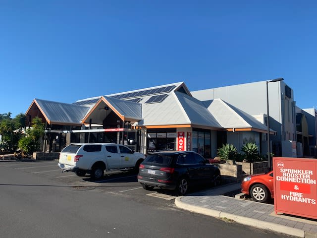 Click to view all images Shop 2/3 Mulgara Street Australind WA 6233 - Image 1