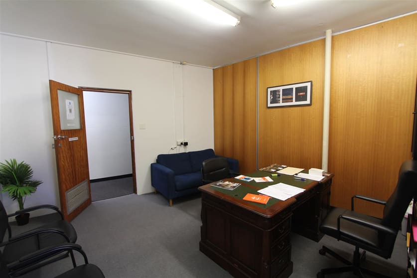 Click to view all images Suite 10/2 Rose Street Hurstville NSW 2220 - Image 2