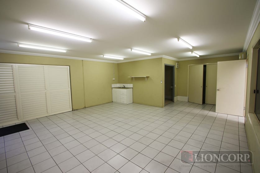 Click to view all images Underwood QLD 4119 - Image 3
