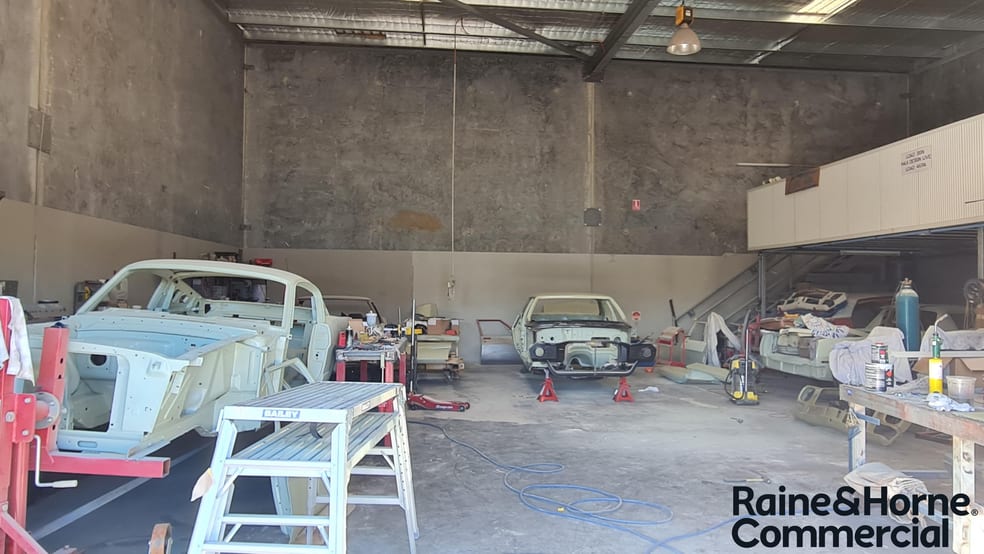 Click to view all images 5/176 Camboon Road Malaga WA 6090 - Image 2