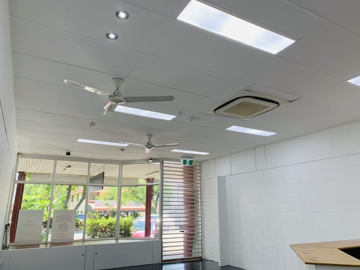 Click to view all images 6/32 Macrossan Street Port Douglas QLD 4877 - Image 3