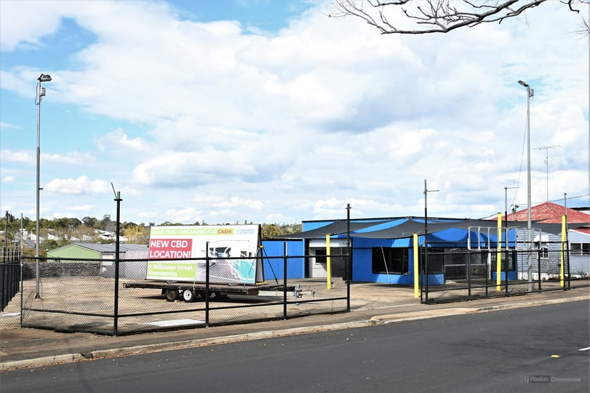 Click to view all images 84 Mort Street North Toowoomba QLD 4350 - Image 1