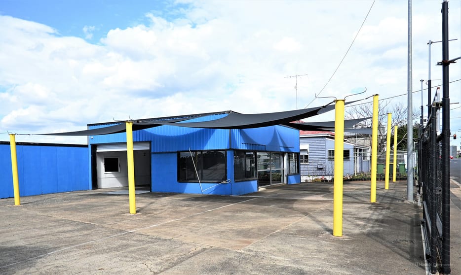 Click to view all images 84 Mort Street North Toowoomba QLD 4350 - Image 2