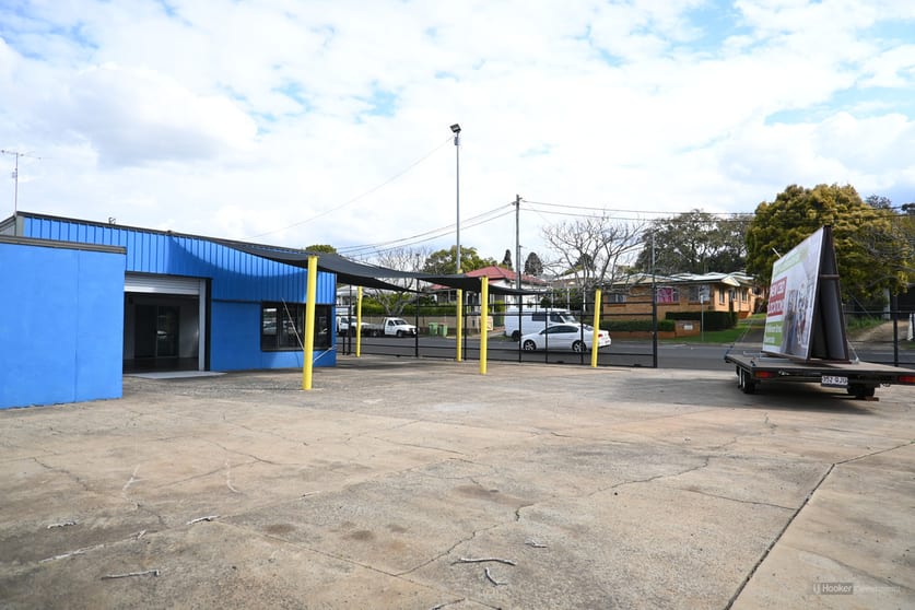 Click to view all images 84 Mort Street North Toowoomba QLD 4350 - Image 3