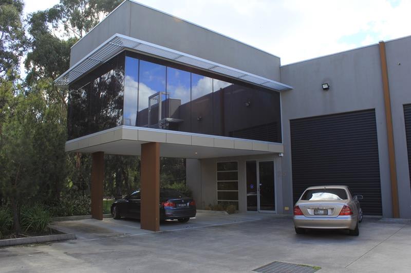 Click to view all images 125 Highbury Road Burwood VIC 3125 - Image 1