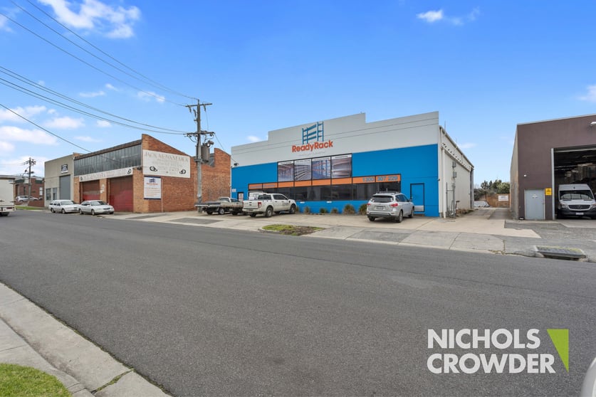 Click to view all images 27 Levanswell Road Moorabbin VIC 3189 - Image 2