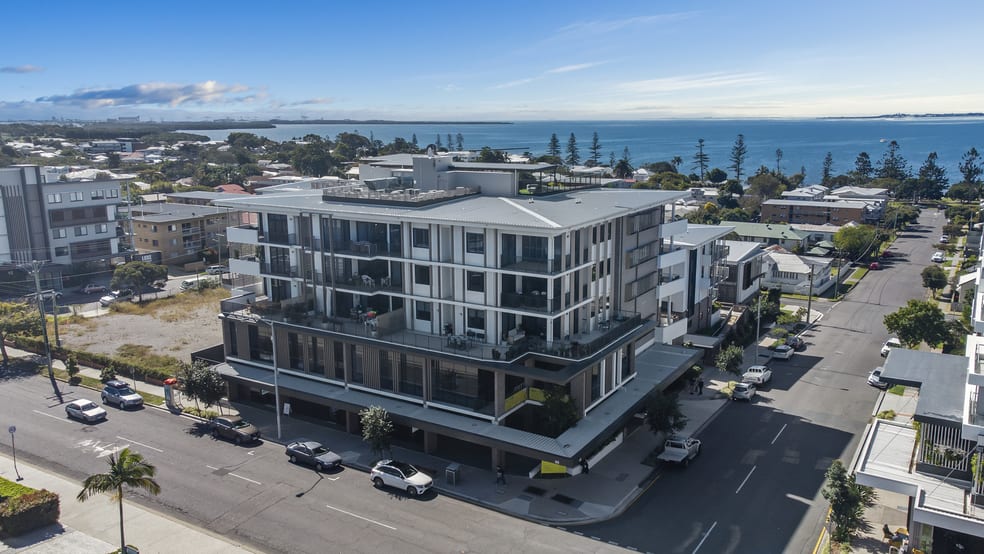 Click to view all images 3/66 Bay Terrace Wynnum QLD 4178 - Image 1