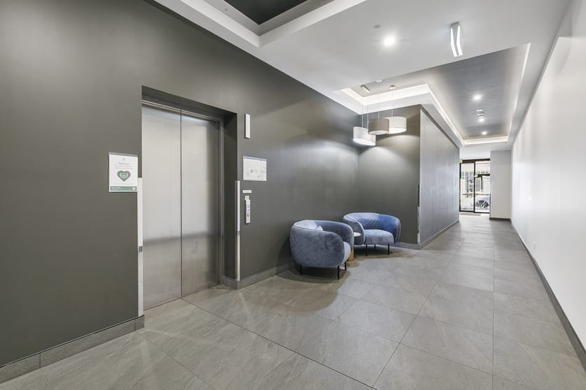 Click to view all images 3/66 Bay Terrace Wynnum QLD 4178 - Image 3