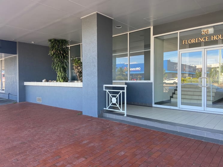 Click to view all images 1/26 Florence Street Cairns City QLD 4870 - Image 3