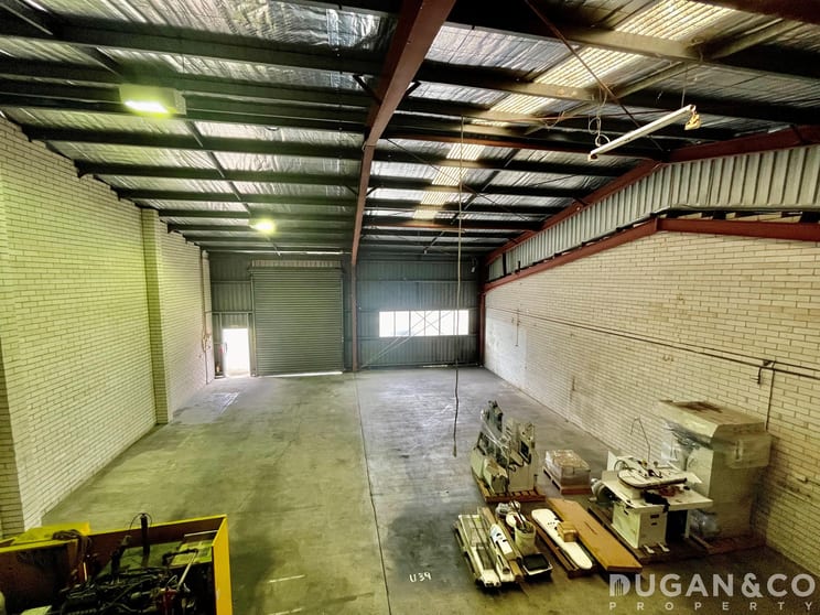 Click to view all images 5/58 Wecker Road Mansfield QLD 4122 - Image 3