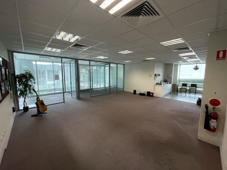 Click to view all images 4/4 - 200 Turner Street Port Melbourne VIC 3207 - Image 3