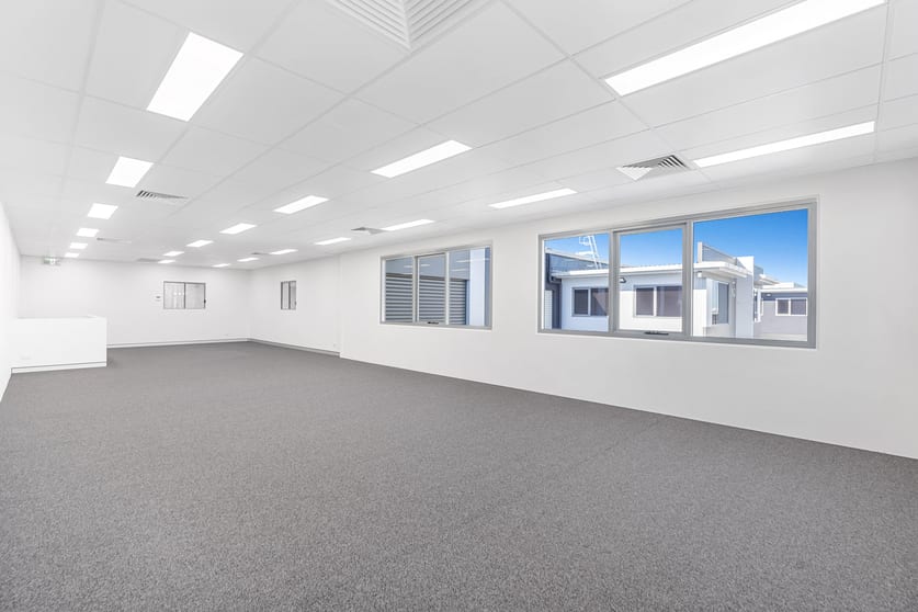Click to view all images 2/85 Industry Place Lytton QLD 4178 - Image 2