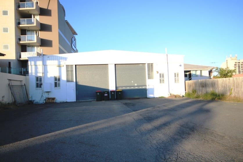 Click to view all images Suite 1/66 Bolsover Street Rockhampton City QLD 4700 - Image 2