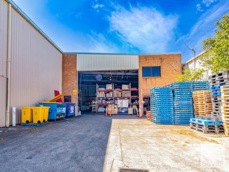 Click to view all images 86 Crockford Street Northgate QLD 4013 - Image 2