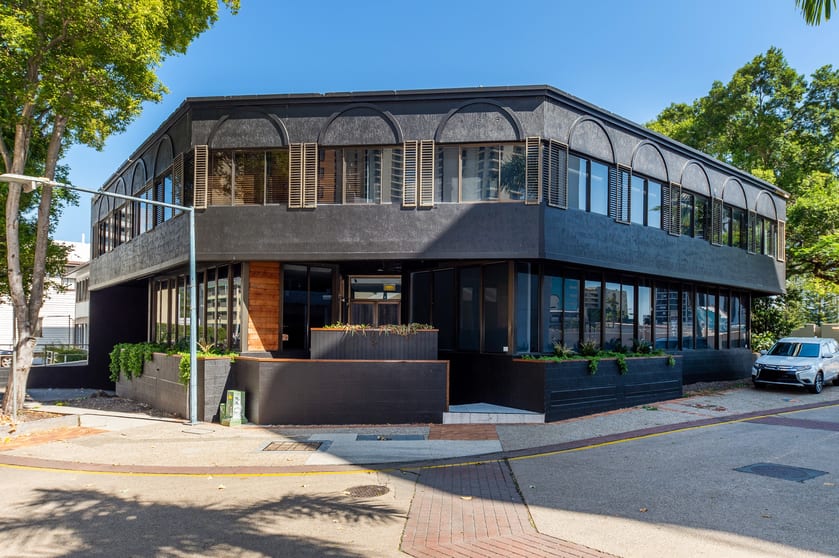 Click to view all images 76 Appel Street Surfers Paradise QLD 4217 - Image 1