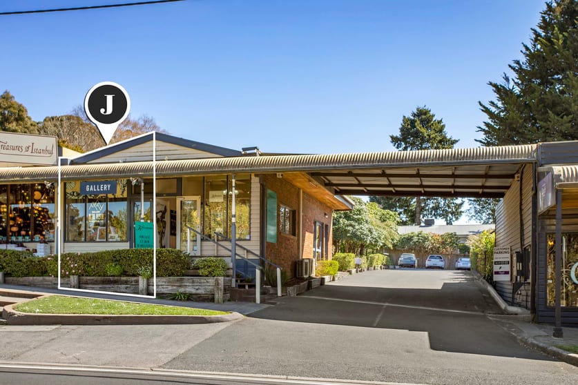 Click to view all images 2/353 Mount Dandenong Tourist Road Sassafras VIC 3787 - Image 1