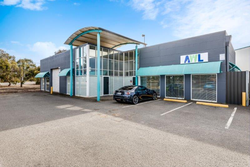 Click to view all images Whole Site/1 Endeavour Drive Port Adelaide SA 5015 - Image 1