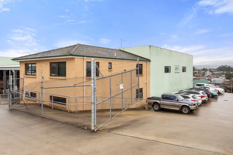 Click to view all images Level Suite 1/440 Hobart Road Youngtown TAS 7249 - Image 1