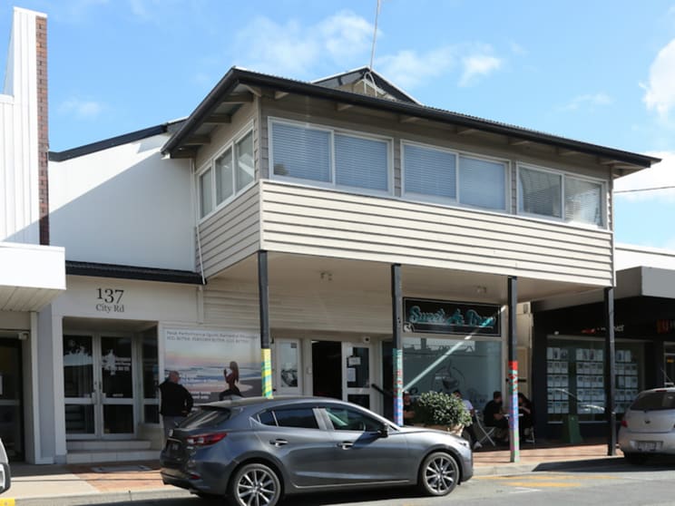 Click to view all images Unit 2/137 City Road Beenleigh QLD 4207 - Image 2