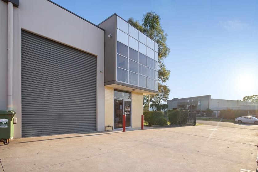 Click to view all images 1/10-12 Montore Road Minto NSW 2566 - Image 2
